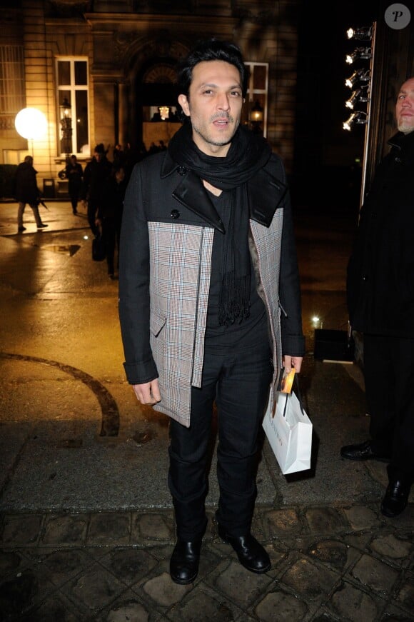 Olivier Sitruk arrive à l'hôtel Salomon de Rothschild pour assister au défilé Valentino automne-hiver 2014-2015. Paris, le 15 janvier 2014.