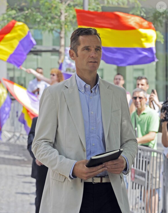 Iñaki Urdangarin quittant le tribunal de Barcelone le 16 juillet 2013.