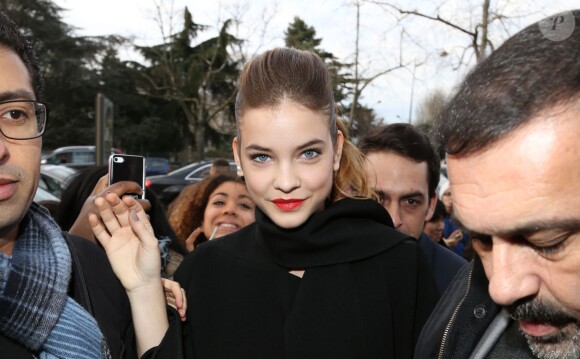 Barbara Palvin lors des arrivées au défilé de mode Hommes Automne-Hiver 2014/2015 "Dior Homme" à Paris, le 18 janvier 2014.