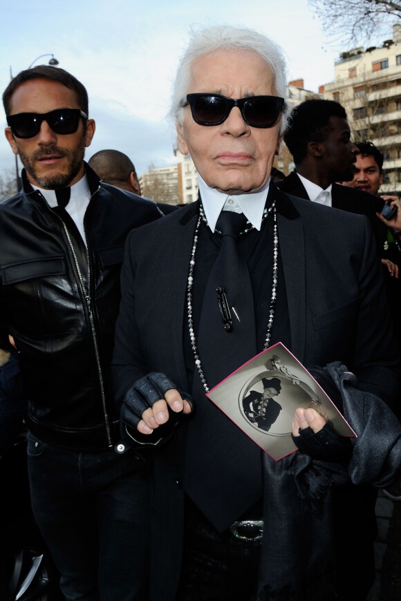 Karl Lagerfeld lors du défilé Dior Hommes à Paris le 18 janvier 2014.
