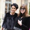 Farida Khelfa et Carla Bruni-Sarkozy au défilé Schiaparelli Haute couture printemps-été 2014 à Paris, le 20 janvier 2014.