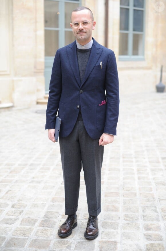 Le journaliste Angelo Flaccavento au défilé Schiaparelli Haute couture printemps-été 2014 à Paris, le 20 janvier 2014.