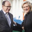  La princesse Astrid de Belgique cédait au prince Albert II de Monaco, le 24 janvier 2014 à Bruxelles, la présidence d'honneur de la fondation de l'EORTC (European Organisation for Research and Treatment of Cancer). 