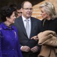 Le prince Albert II de Monaco prenait le 24 janvier 2014 à Bruxelles le relais de la princesse Astrid de Belgique à la présidence d'honneur de la fondation de l'EORTC (European Organisation for Research and Treatment of Cancer), en présence de la directrice de l'ONG, Françoise Meunier. 