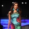 Irina Shayk défile pour Desigual lors du 080 Barcelina Fashion. Barcelone, le 28 janvier 2014.