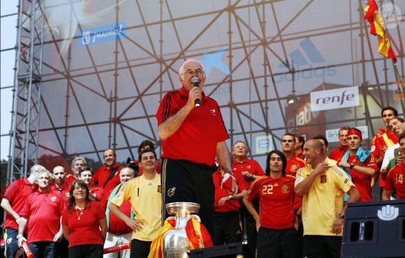 Luis Aragonés et l'équipe d'Espagne à Madrid, le 30 juin 2008