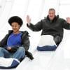 Le maire de New York, Bill de Blasio, fait du toboggan avec sa femme Chirlane et son fils Dante à New York, le 1er février 2014.