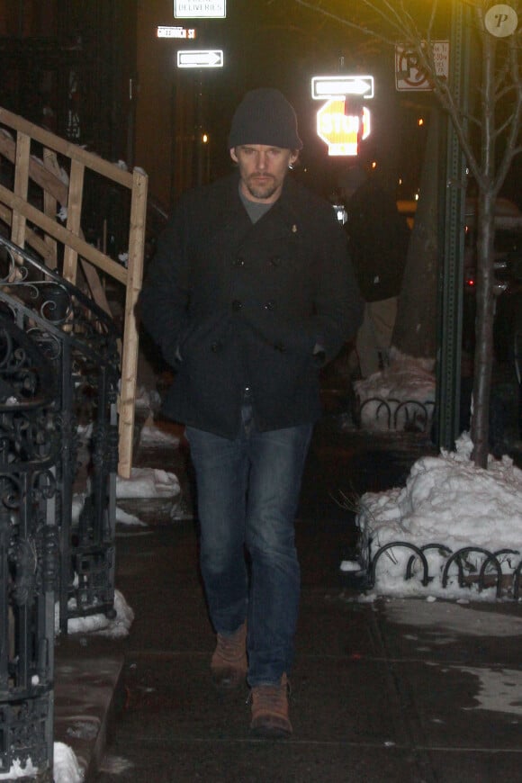 Ethan Hawke visits Philip Seymour Hoffman's longtime girlfriend Mimi O'Donnell after his sudden death in New York City, NY, USA on February 04, 2014. Philip was found dead in his bathroom on Sunday, February 2 from an apparent drug overdose. Photo by GSI/ABACAPRESS.COM05/02/2014 - New York City