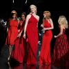 Ireland Baldwin, Bella Thorne, AnnaSophia Robb défilent lors de la soirée "Go Red For Women", dans le cadre de la fashion week à New York, le 6 février 2014.