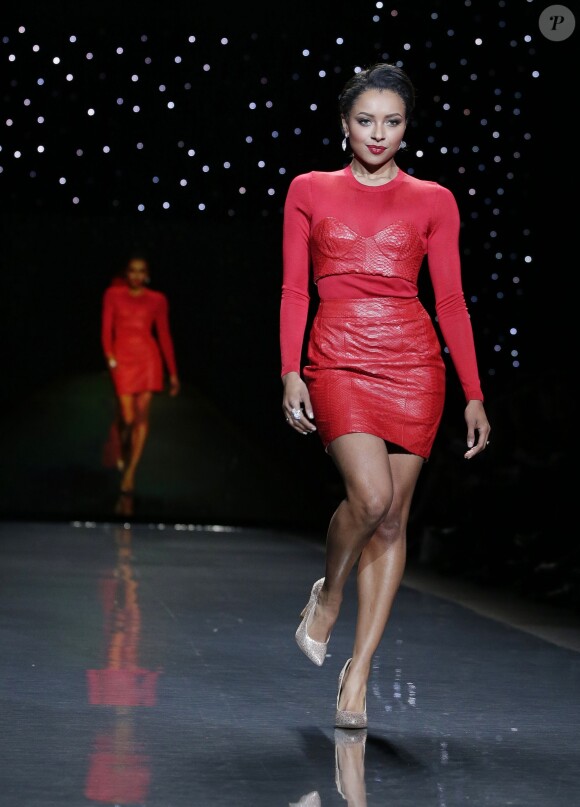 Kai Graham défile lors de la soirée "Go Red For Women", dans le cadre de la fashion week à New York, le 6 février 2014.
