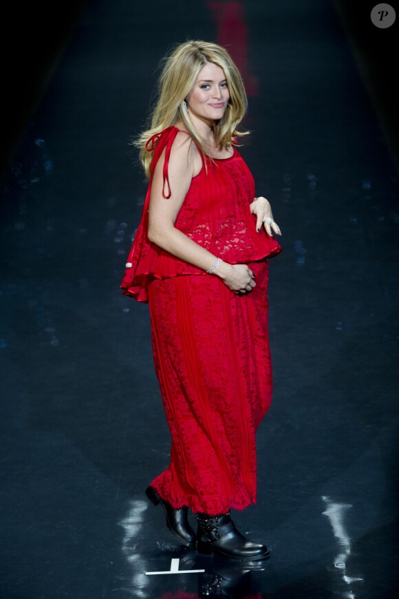 Daphne Oz défile lors de la soirée "Go Red For Women", dans le cadre de la fashion week à New York, le 6 février 2014.