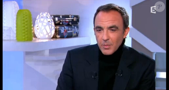 Nikos Aliagas, invité sur le plateau de "C à vous", vendredi 7 février 2014.