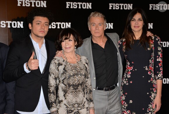Kev Adams, Danièle Évenou, Franck Dubosc et Helena Noguerra lors de la première du film Fiston au Grand Rex à Paris, le 10 février 2014.
