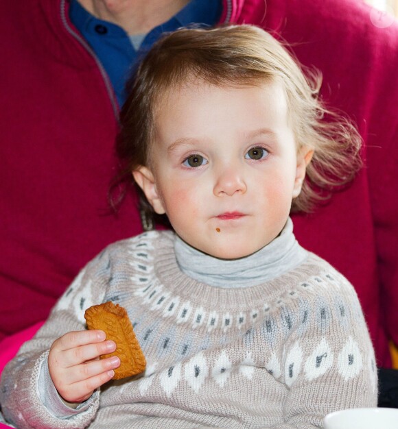 La princesse Athena de Danemark, 2 ans, en vacances aux sports d'hiver à Villars-sur-Ollon, le 12 février 2014.