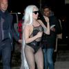 La chanteuse Lady Gaga à moitié nue dans les rues de New York, le 17 février 2014.