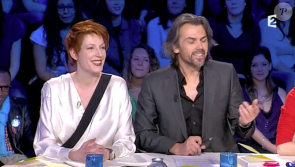 Natacha Polony et Aymeric Caron (émission On n'est pas couché du samedi 22 février 2014).