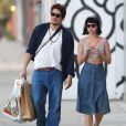 Exclusif - Katy Perry et son petit ami John Mayer se baladent et font du shopping à Hollywood, le 16 février 2014.