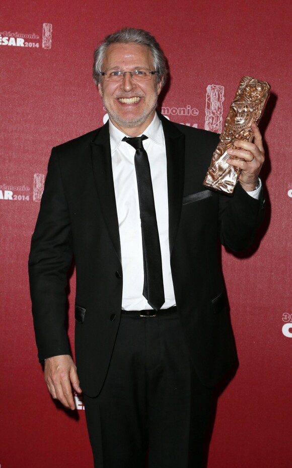 Nicolas Marié a récupéré le César du meilleur scénario pour 9 mois ferme d'Albert Dupontel - cérémonie des César 2014, le 28 février