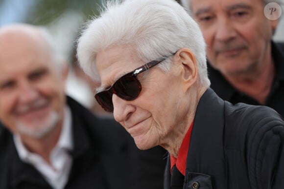 Alain Resnais lors du photocall du film Vous n'avez encore rien vu au Festival de Cannes le 21 mai 2012