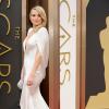Kate Hudson sublime dans une robe Versace pour assister à la 86e cérémonie des Oscars à Hollywood, le 2 mars 2014.