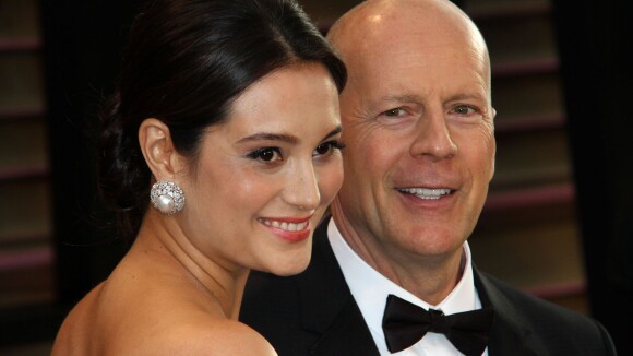 Bruce Willis et Emma Heming, enceinte: Complice, le duo rayonne après les Oscars