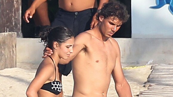 Rafael Nadal et sa belle Xisca : Leurs vacances ensoleillées avec des amis