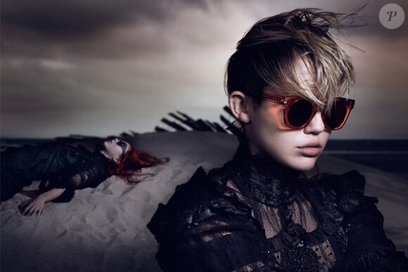 Miley Cyrus photographiée par David Sims pour Marc Jacobs. Campagne printemps-été 2014.