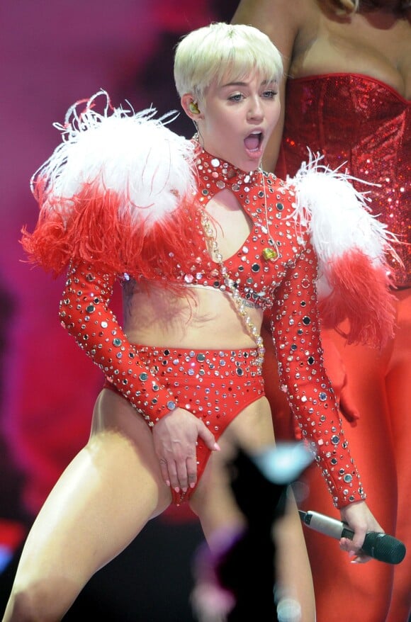 Miley Cyrus en concert au Honda Center à Anaheim, le 20 février 2014.