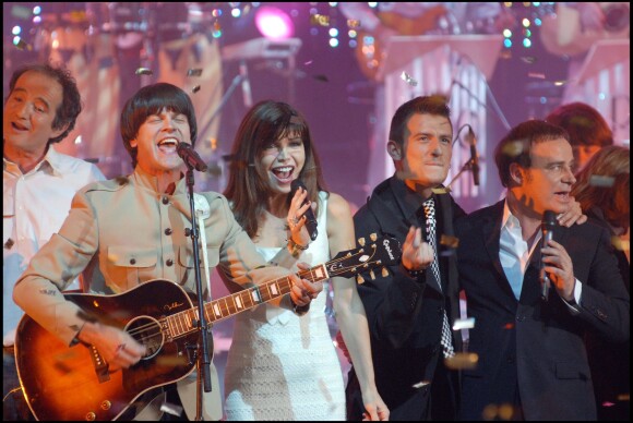 Karen Cheryl, Hervé Christiani, The Rabeats et Michal lors de l'enregistrement des "Années bonheur" sur France 2 en mai 2007.