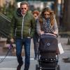 La princesse Madeleine de Suède et son mari Chris O'Neill en promenade dominicale avec leur bébé la princesse Leonore et leur chien Zorro, le 9 mars 2014 à New York.