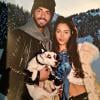 Nabilla, sans make-up, Thomas Vergara et leur chien Tito Benattia à Courchevel en mars 2014