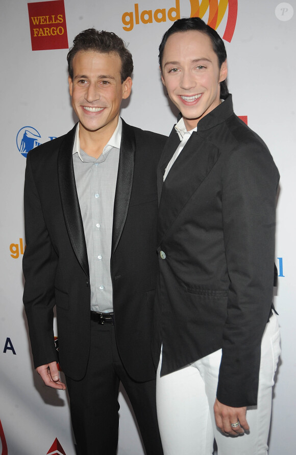 Johnny Weir (à droite) et son mari Victor Voronov eà New York, le 24 mars 2012.