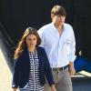 Exclusif - Mila Kunis rend visite à Ashton Kutcher sur un tournage à Los Angeles, le 11 octobre 2013