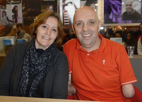 Philippe Croizon et sa femme Muriel - 34e édition du Salon du livre à Paris, Porte de Versailles, le 23 mars 2014.