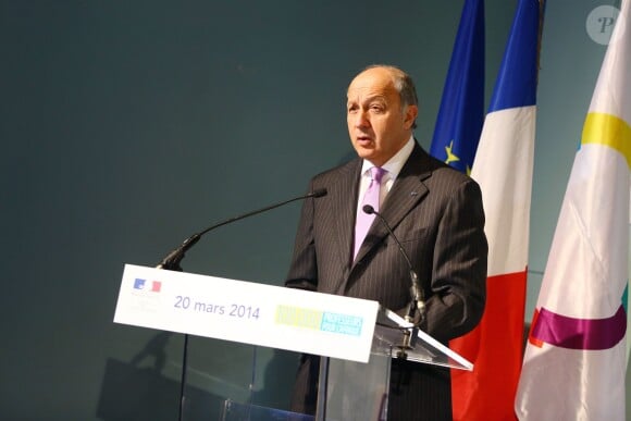 Laurent Fabius au lancement du programme "100 000 professeurs pour l'Afrique" au palais de la découverte à Paris, le 20 mars 2014.
