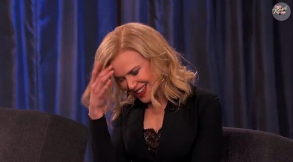 Nicole Kidman embarrassée par une vidéo gênante sur le plateau de Jimmy Kimmel, le 25 mars 2014.