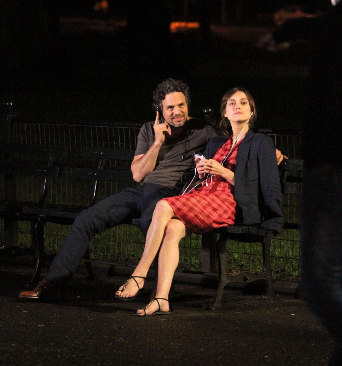Vidéo : Keira Knightley et Mark Ruffalo sur le tournage du film Begin