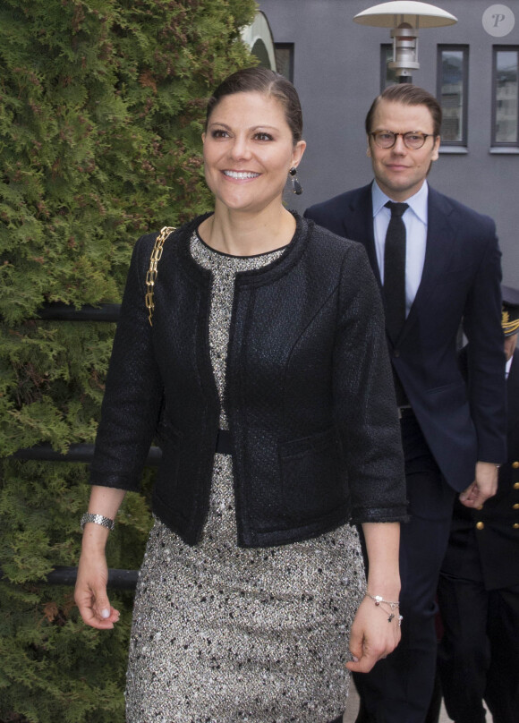 Victoria et Daniel de Suède visitaient le 1er avril 2014 l'agence pour l'emploi de Solna.