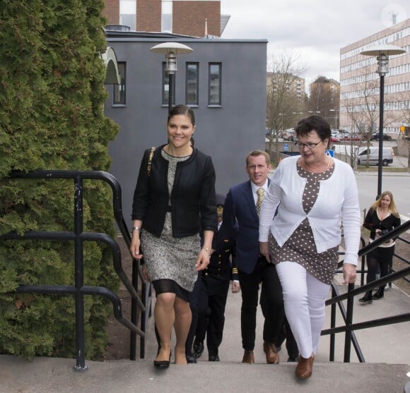 La princesse Victoria et son mari le prince Daniel de Suède visitaient le 1er avril 2014 l'agence pour l'emploi de Solna.