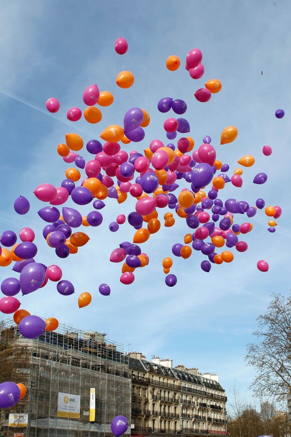 - 1ère édition des Journées Nationales Contre la Leucémie à Paris, coordonnée par les associations "Laurette Fugain" et "Cent Pour Sang la Vie", le 29 mars 2014.