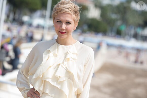 Maggie Gyllenhaal en Chloe lors du photocall pour la série The Honourable Woman au Miptv à Cannes le 7 avril 2014.