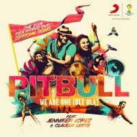 Jennifer Lopez et Pitbull chantent "We Are One" pour la Coupe du monde