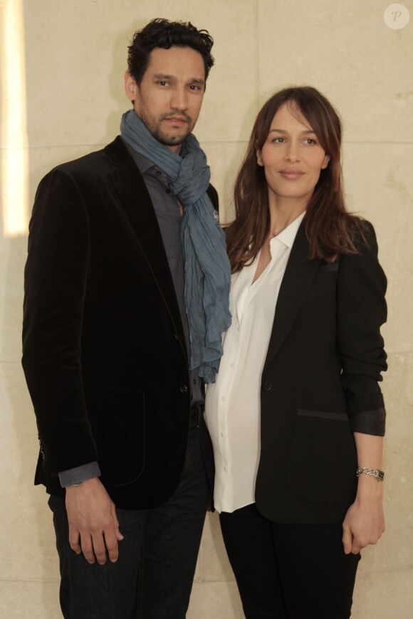 Dolorès Chaplin (enceinte) et son compagnon Stany Coppet lors du vernissage de l'exposition "Le musée imaginaire d'Henri Langlois" à la Cinémathèque française à Paris le 7 avril 2014