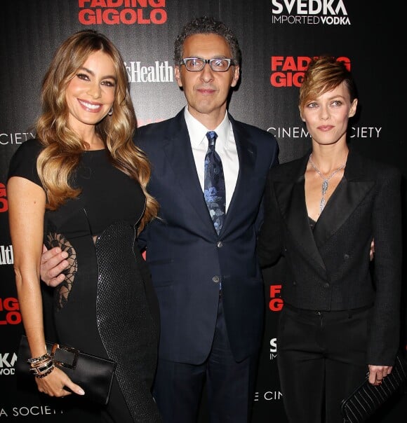 Sofia Vergara, John Turturro et Vanessa Paradis lors d'une première de Fading Gigolo au SVA Theater à New York le 11 avril 2014.