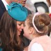 Kate Middleton, en Emilia Wickstead, et le prince William étaient en visite à Dunedin, sur l'Ile du Sud en Nouvelle-Zélande, dans la première partie du dimanche 13 avril 2014, au septième jour de leur tournée.