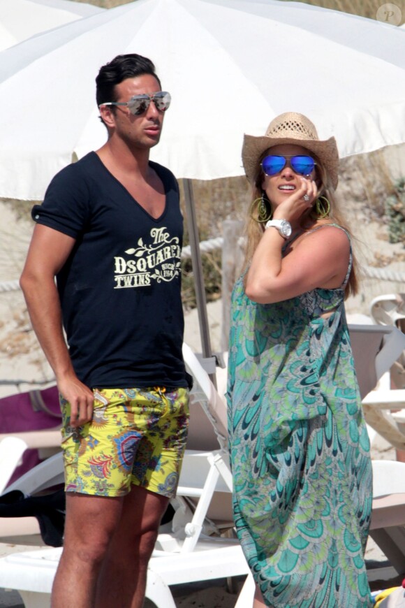 Claudio Pizarro avec sa femme à Formentera, le 1er juillet 2013. 