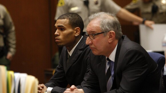 Chris Brown : Son garde du corps condamné, mauvais signe avant le procès
