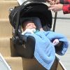 Gwen Stefani, son mari Gavin Rossdale et leurs trois garçons Kingston, Zuma et Apollo, prennent un jet privé à l'aéroport de Van Nuys, à destination de Las Vegas. Le 26 avril 2014.