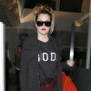 Khloé Kardashian arrive à l'aéroport de Los Angeles, le 21 avril 2014. K