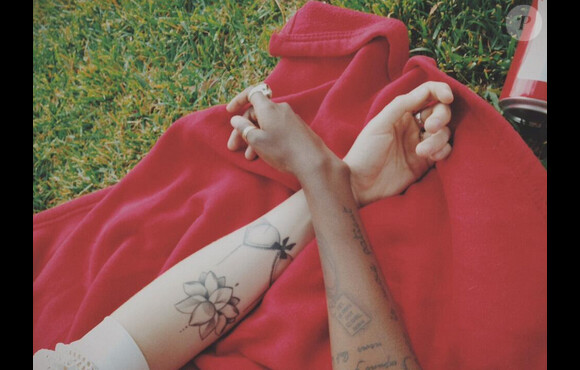 Depuis début avril 2014, Angel Haze et Ireland Baldwin n'ont de cesse de s'afficher ensemble sur les réseaux sociaux et de s'y faire des déclarations enflammées.